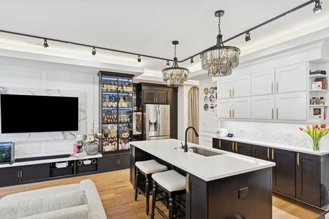 Tiny photo for 3105 S Giles Avenue #1S, Chicago, IL 60616 (MLS # 12617360)