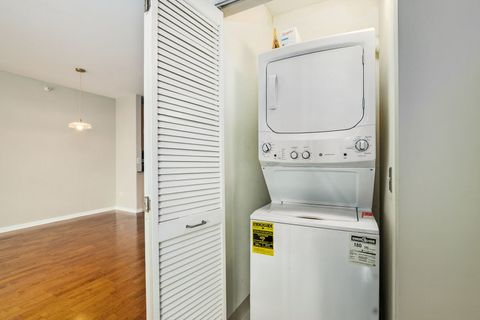 Tiny photo for 125 S Jefferson Street #2510, Chicago, IL 60661 (MLS # 12491375)