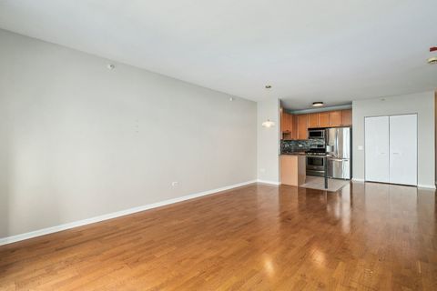 Tiny photo for 125 S Jefferson Street #2510, Chicago, IL 60661 (MLS # 12491375)