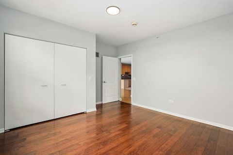 Tiny photo for 125 S Jefferson Street #2510, Chicago, IL 60661 (MLS # 12491375)