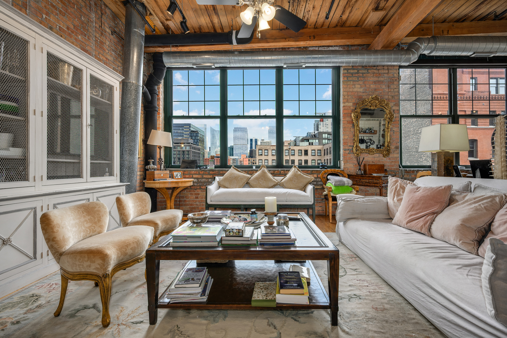 1000 W WASHINGTON Boulevard 434-435