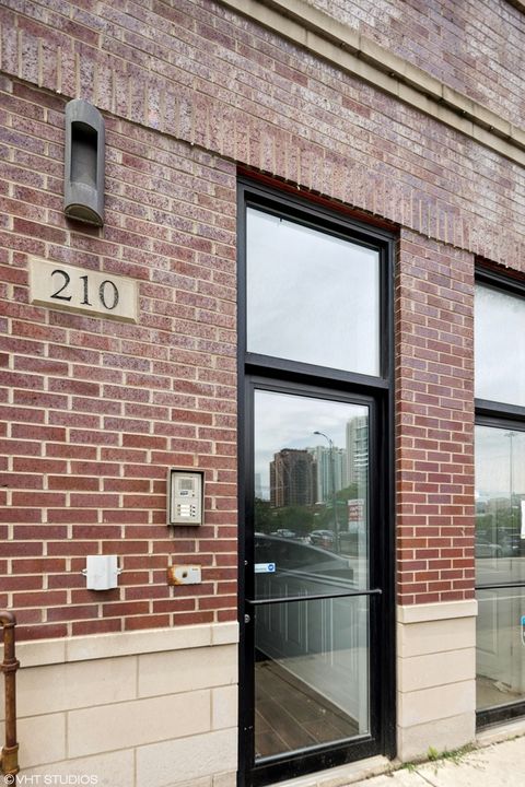 Tiny photo for 210 N Halsted Street #4, Chicago, IL 60661 (MLS # 12463038)