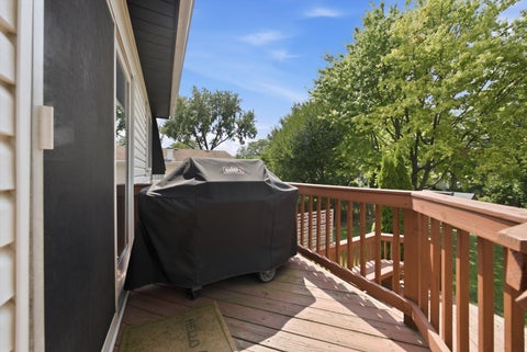 Tiny photo for 2206 Kingston Drive, Wheaton, IL 60187 (MLS # 12714436)