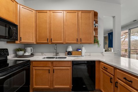 Tiny photo for 6010 2C E Lake Drive #2C, Lisle, IL 60532 (MLS # 12607755)