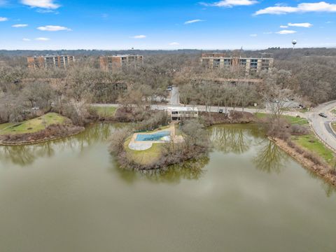 Tiny photo for 6010 2C E Lake Drive #2C, Lisle, IL 60532 (MLS # 12607755)