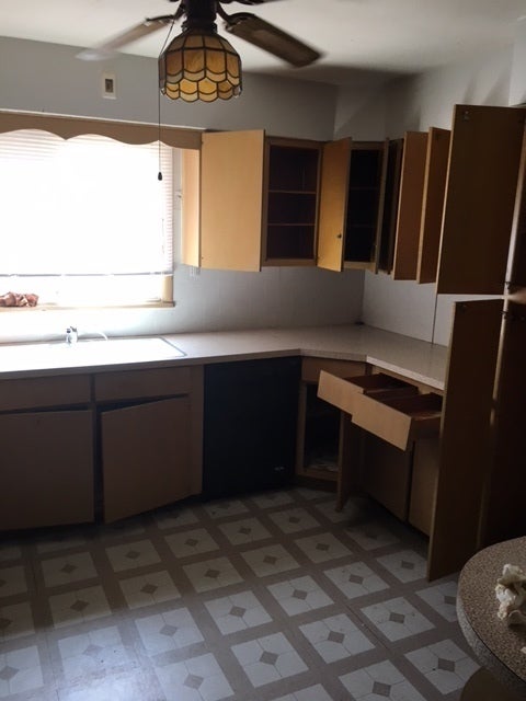 Tiny photo for 1016 S INDEPENDENCE Avenue, Rockford, IL 61102 (MLS # 12775190)