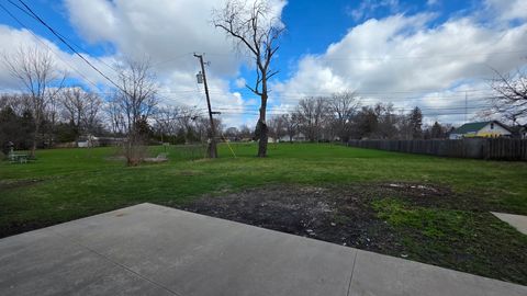 Tiny photo for 1110 Holmes Place, DeKalb, IL 60115 (MLS # 12611074)