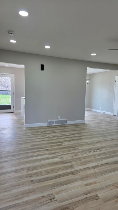 Tiny photo for 1110 Holmes Place, DeKalb, IL 60115 (MLS # 12611074)