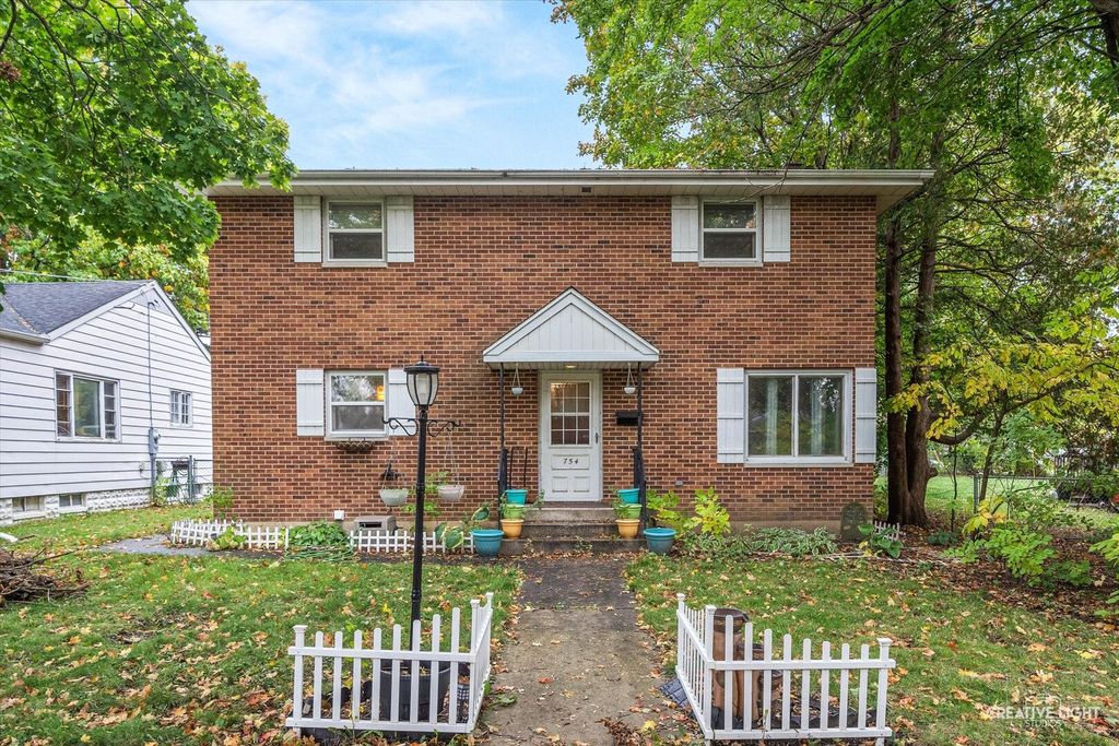 Photo for 754 Haish Boulevard, DeKalb, IL 60115 (MLS # 12488570)