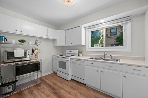Tiny photo for 519 1/2 Ridge Road, Wilmette, IL 60091 (MLS # 12677076)