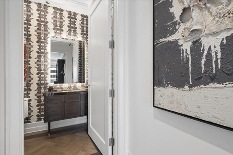 Tiny photo for 435 N Michigan Avenue #1008, Chicago, IL 60611 (MLS # 12728636)