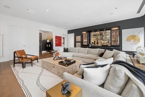 Tiny photo for 435 N Michigan Avenue #1008, Chicago, IL 60611 (MLS # 12728636)
