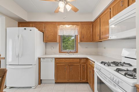 Tiny photo for 9964 W 153 Street #2W, Orland Park, IL 60462 (MLS # 12648489)