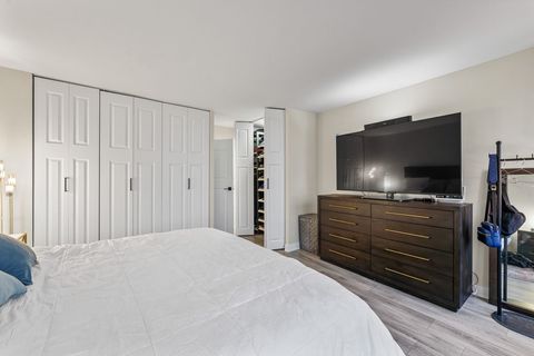 Tiny photo for 111 E Chestnut Street #28J, Chicago, IL 60611 (MLS # 12522481)