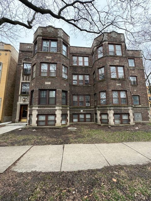 2221 W Arthur Avenue 3 Chicago IL 60645