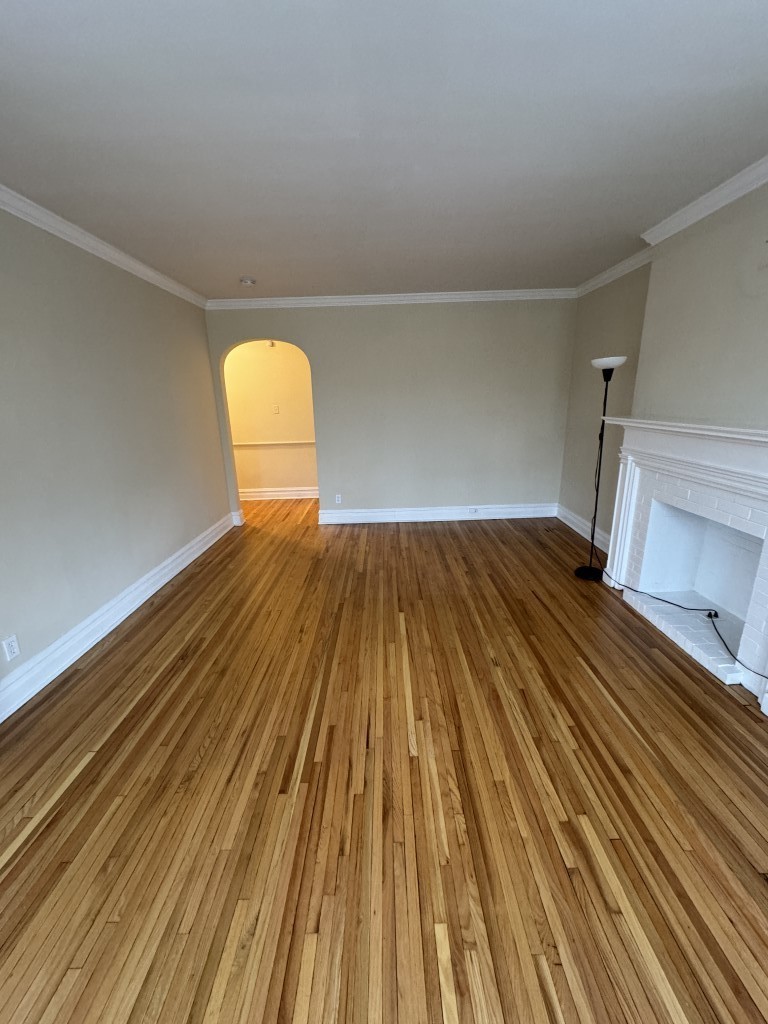 2221 W Arthur Avenue 3