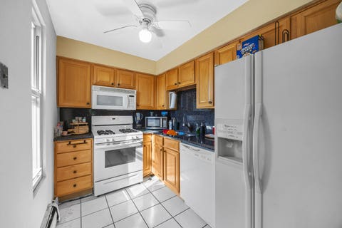 Tiny photo for 5627 N Kimball Avenue #3B, Chicago, IL 60659 (MLS # 12619527)