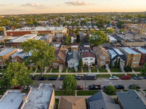 Tiny photo for 5135 W Melrose Street, Chicago, IL 60641 (MLS # 12609609)