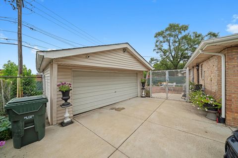 Tiny photo for 3048 Sherwood Avenue, Markham, IL 60428 (MLS # 12453198)