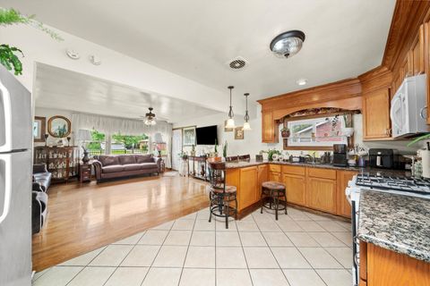 Tiny photo for 3048 Sherwood Avenue, Markham, IL 60428 (MLS # 12453198)