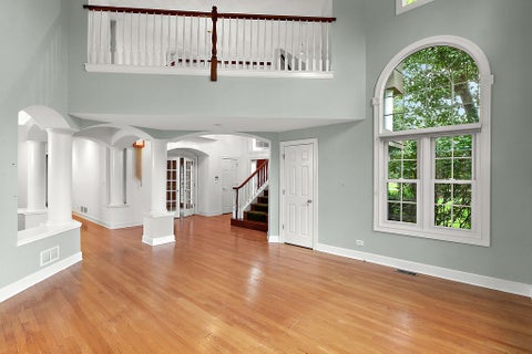 Tiny photo for 315 Bishop Court, Inverness, IL 60010 (MLS # 12736672)