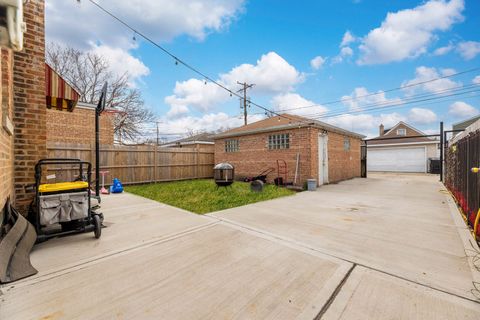 Tiny photo for 7124 S KEDZIE Avenue, Chicago, IL 60629 (MLS # 12613937)