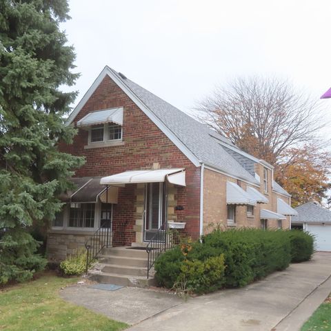 A home in Evergreen Park