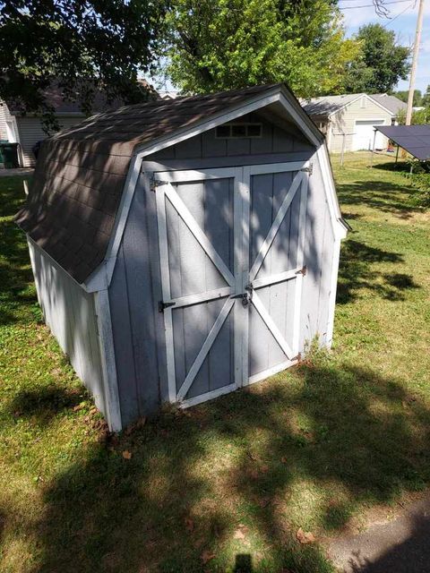 Tiny photo for 702 E Daggy Street, Tuscola, IL 61953 (MLS # 12452125)