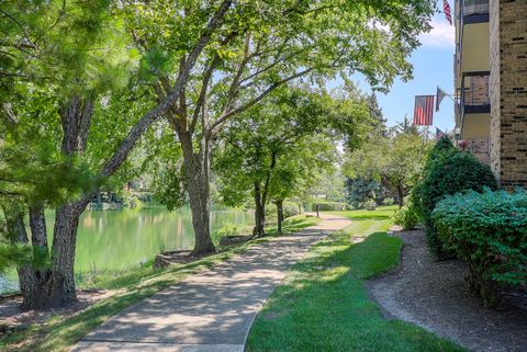 Tiny photo for 501 Lake Hinsdale Drive #307, Willowbrook, IL 60527 (MLS # 12443261)