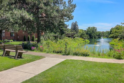 Tiny photo for 501 Lake Hinsdale Drive #307, Willowbrook, IL 60527 (MLS # 12443261)