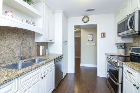 Tiny photo for 501 Lake Hinsdale Drive #307, Willowbrook, IL 60527 (MLS # 12443261)