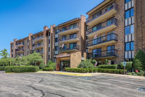 Tiny photo for 501 Lake Hinsdale Drive #307, Willowbrook, IL 60527 (MLS # 12443261)