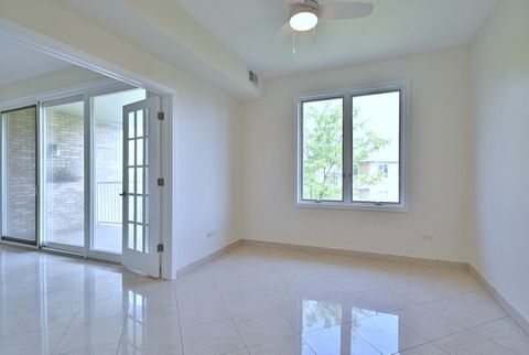 Tiny photo for 1745 Pavilion Way #502, Park Ridge, IL 60068 (MLS # 12493551)
