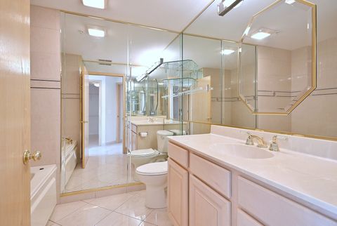 Tiny photo for 1745 Pavilion Way #502, Park Ridge, IL 60068 (MLS # 12493551)