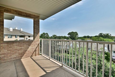 Tiny photo for 1745 Pavilion Way #502, Park Ridge, IL 60068 (MLS # 12493551)