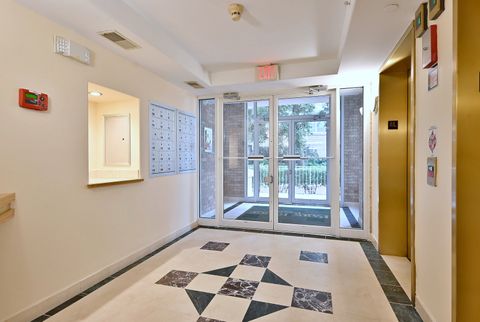 Tiny photo for 1745 Pavilion Way #502, Park Ridge, IL 60068 (MLS # 12493551)