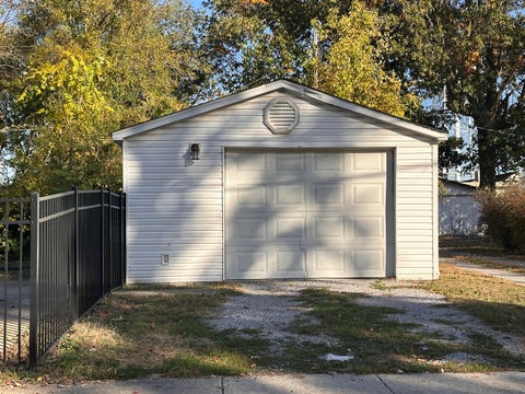 Tiny photo for 116 Mcfall Street, Benton, IL 62812 (MLS # 12797435)