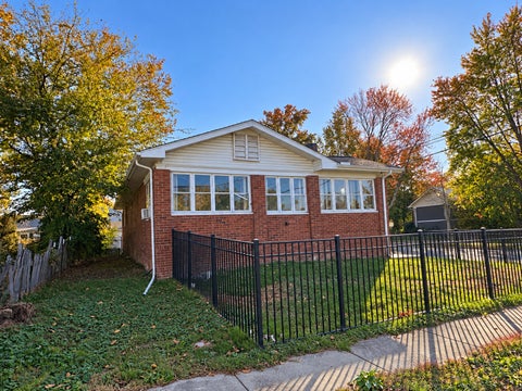 Tiny photo for 116 Mcfall Street, Benton, IL 62812 (MLS # 12797435)