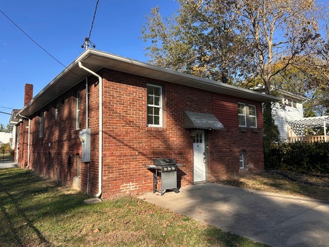 Tiny photo for 116 Mcfall Street, Benton, IL 62812 (MLS # 12797435)