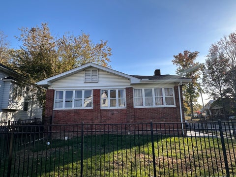 Tiny photo for 116 Mcfall Street, Benton, IL 62812 (MLS # 12797435)