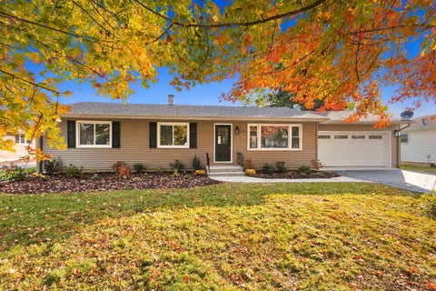 Photo of 208 N Wabena Avenue, Minooka, IL 60447 (MLS # 12797444)