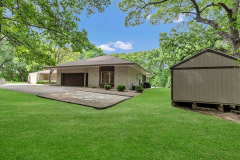 Tiny photo for 4 Far Hills Road, Barrington Hills, IL 60010 (MLS # 12711200)