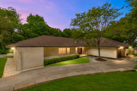 Photo of 4 Far Hills Road, Barrington Hills, IL 60010 (MLS # 12711200)
