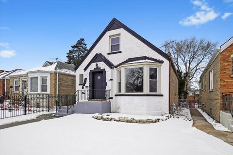 Tiny photo for 4840 W Waveland Avenue, Chicago, IL 60641 (MLS # 12548737)