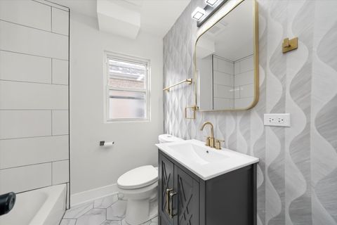 Tiny photo for 4840 W Waveland Avenue, Chicago, IL 60641 (MLS # 12548737)