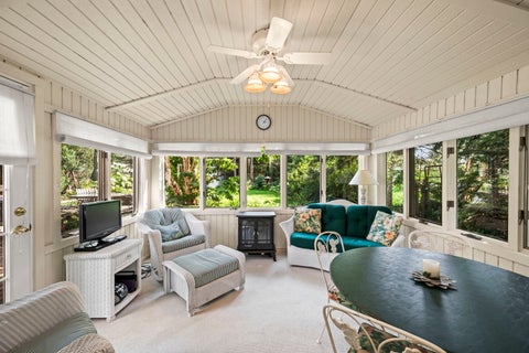 Tiny photo for 1101 E Mayfair Road, Arlington Heights, IL 60004 (MLS # 12719112)