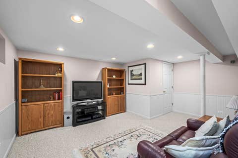 Tiny photo for 1101 E Mayfair Road, Arlington Heights, IL 60004 (MLS # 12719112)