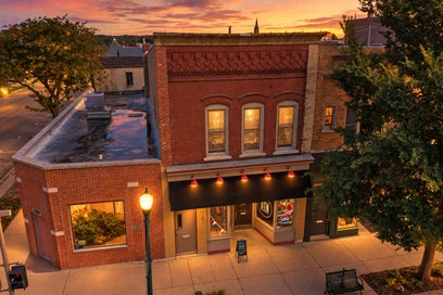 228 W Main Street Ottawa IL 61350