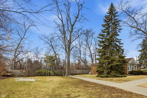 Tiny photo for 6310 N La Crosse Avenue, Chicago, IL 60646 (MLS # 12693573)