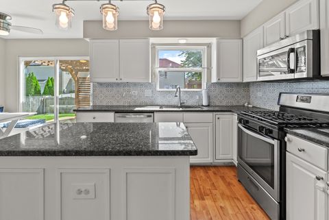 Tiny photo for 531 Hillcrest Drive, Bolingbrook, IL 60440 (MLS # 12503083)